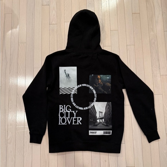 Tops - Cool boutique New York hoodie